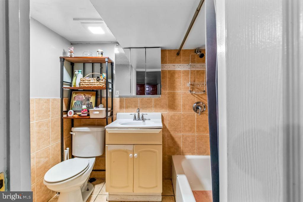 HYATTSVILLE HILLS - Residential