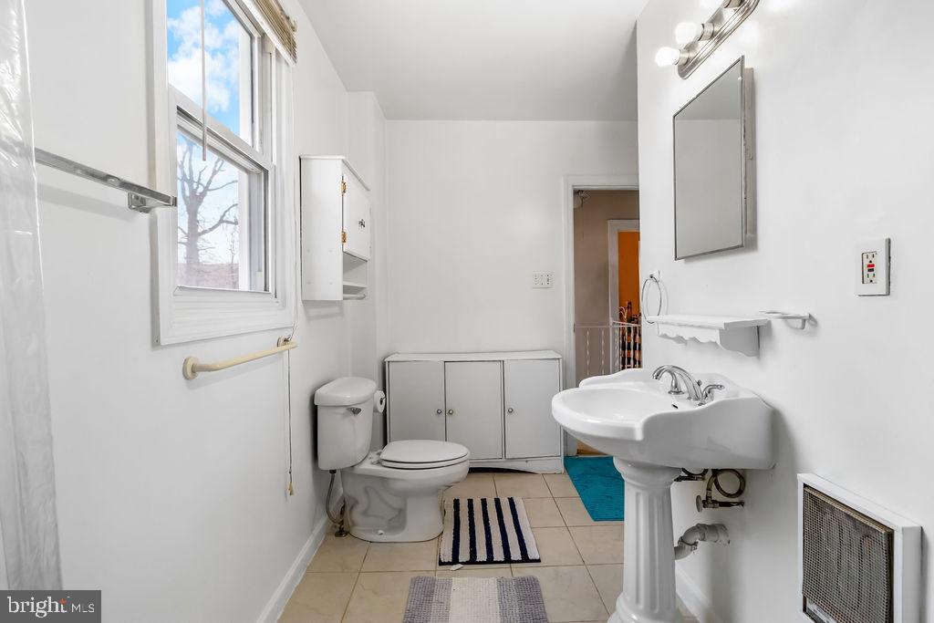 HYATTSVILLE HILLS - Residential