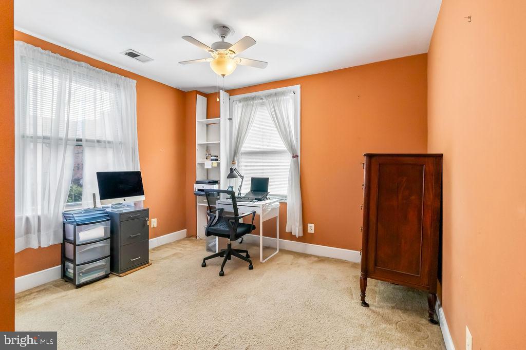 HYATTSVILLE HILLS - Residential