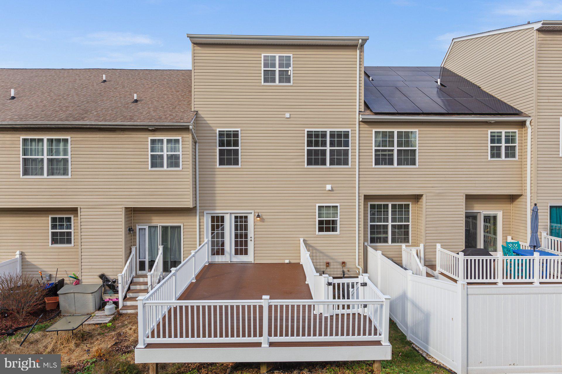 SAN FRANCISCO BY THE BAY - Residential Lease