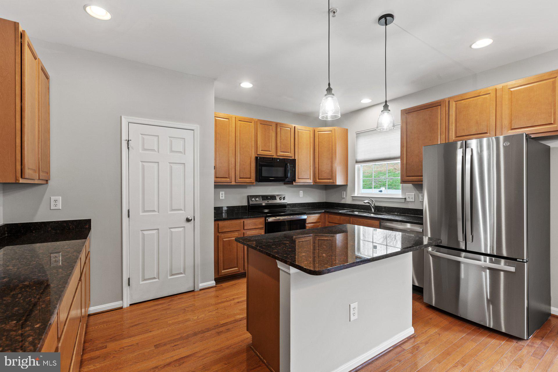 SAN FRANCISCO BY THE BAY - Residential Lease