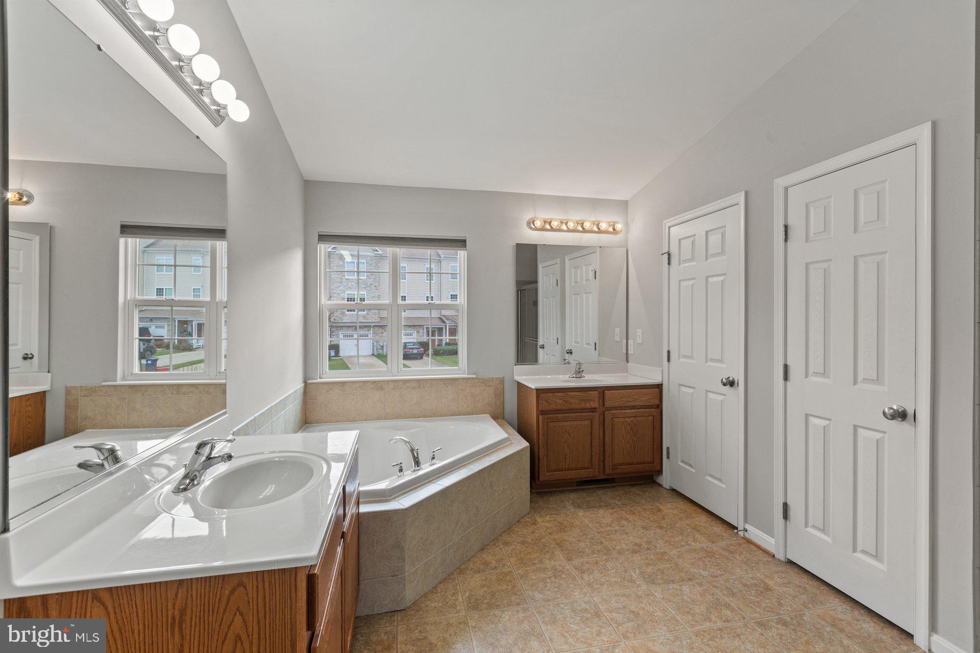 SAN FRANCISCO BY THE BAY - Residential Lease