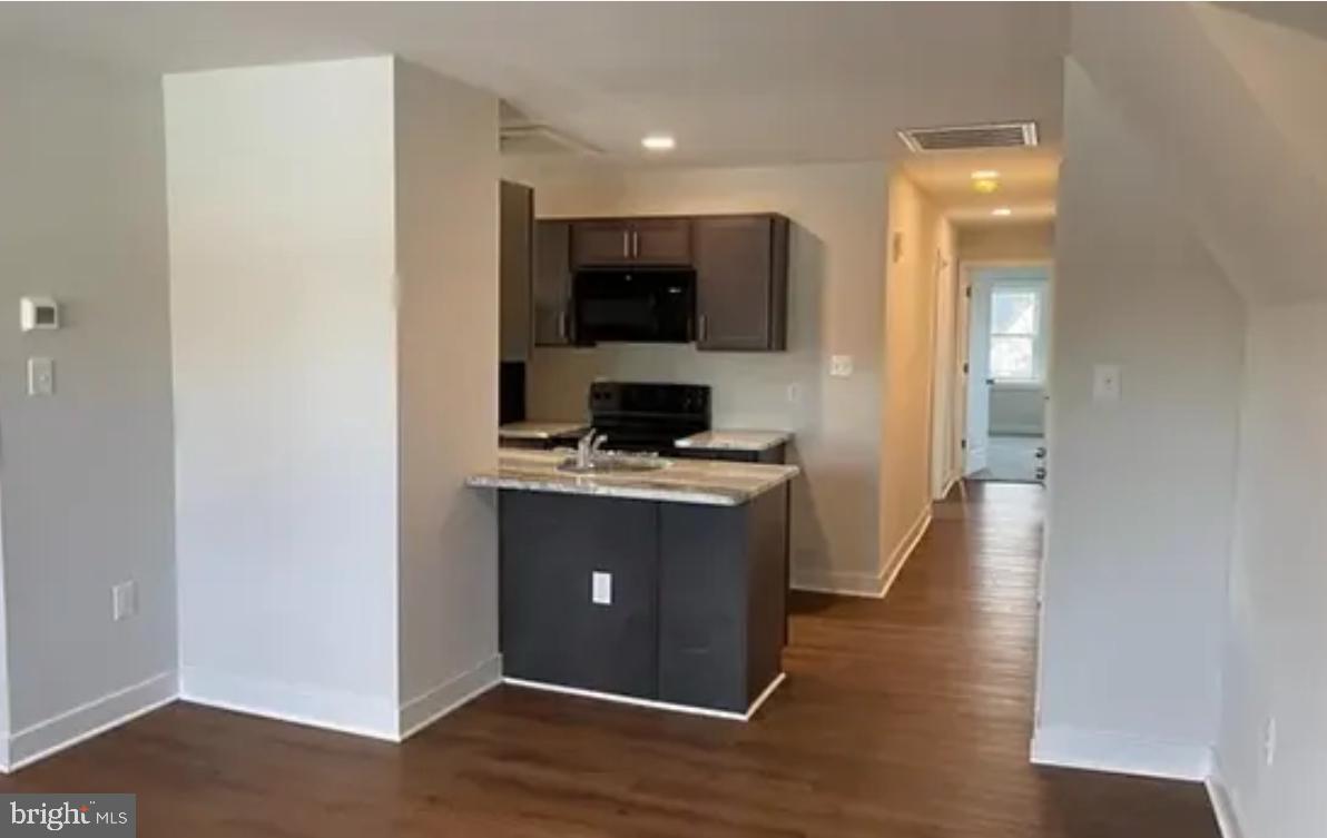 MEDIA - Residential Lease