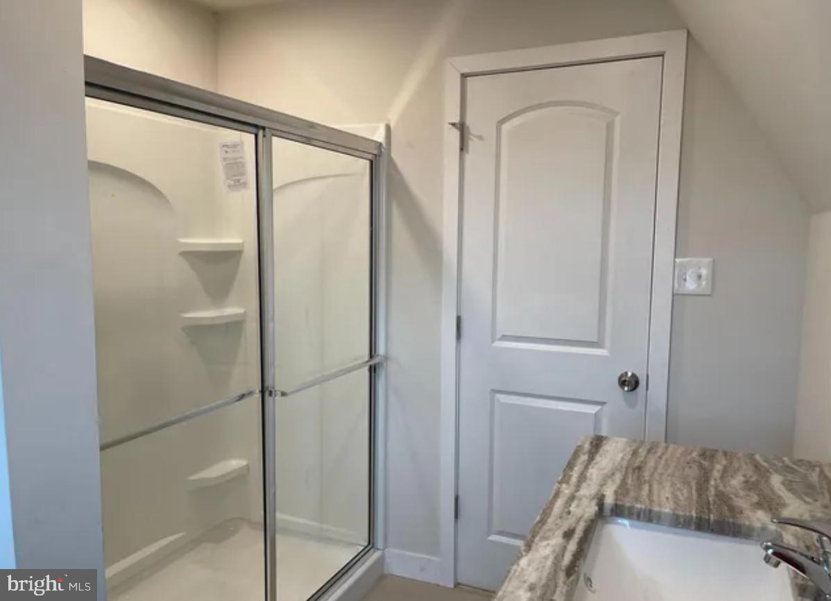 MEDIA - Residential Lease