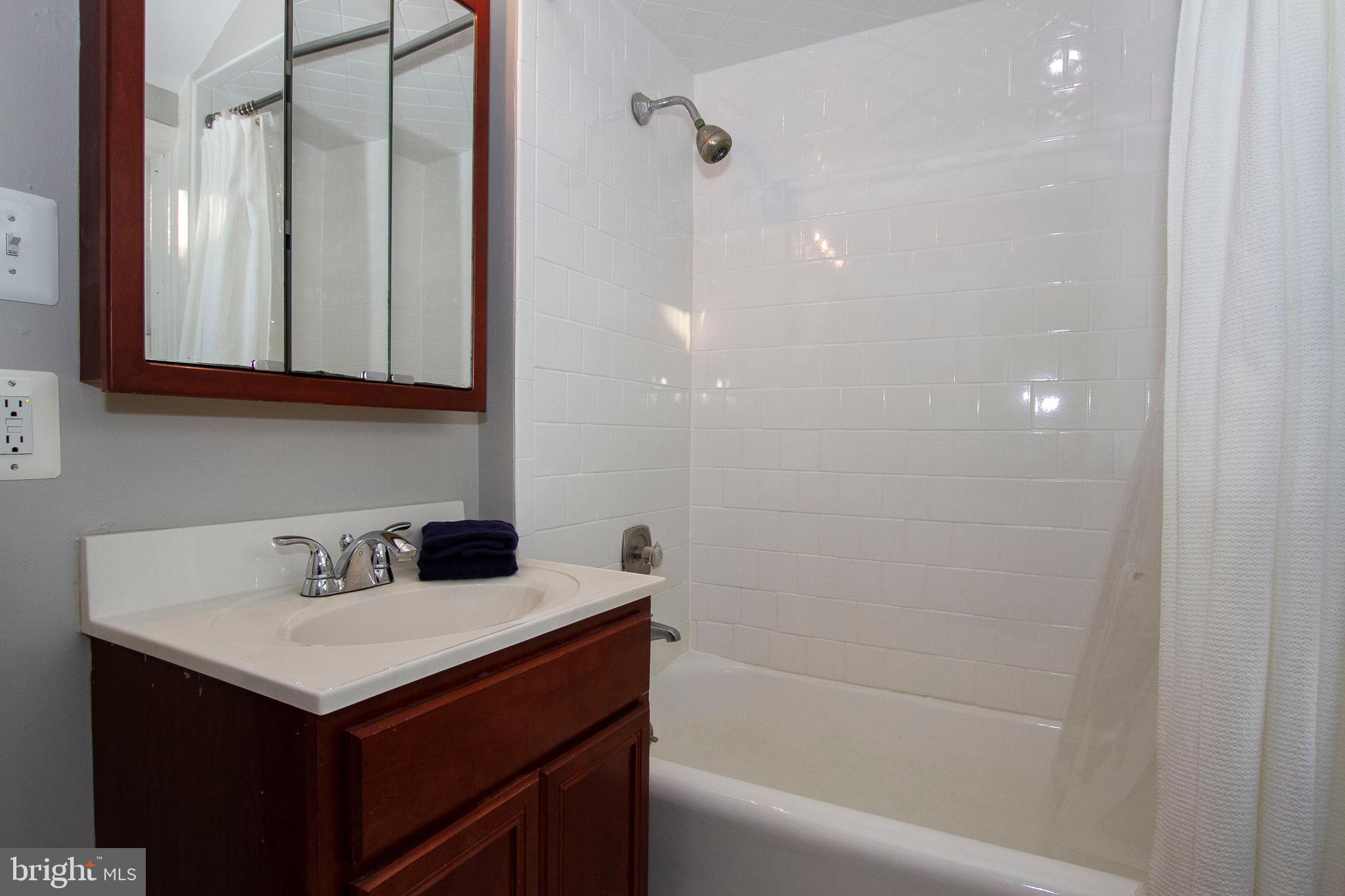 GREATER HOMELAND HISTORIC DISTRICT - Residential