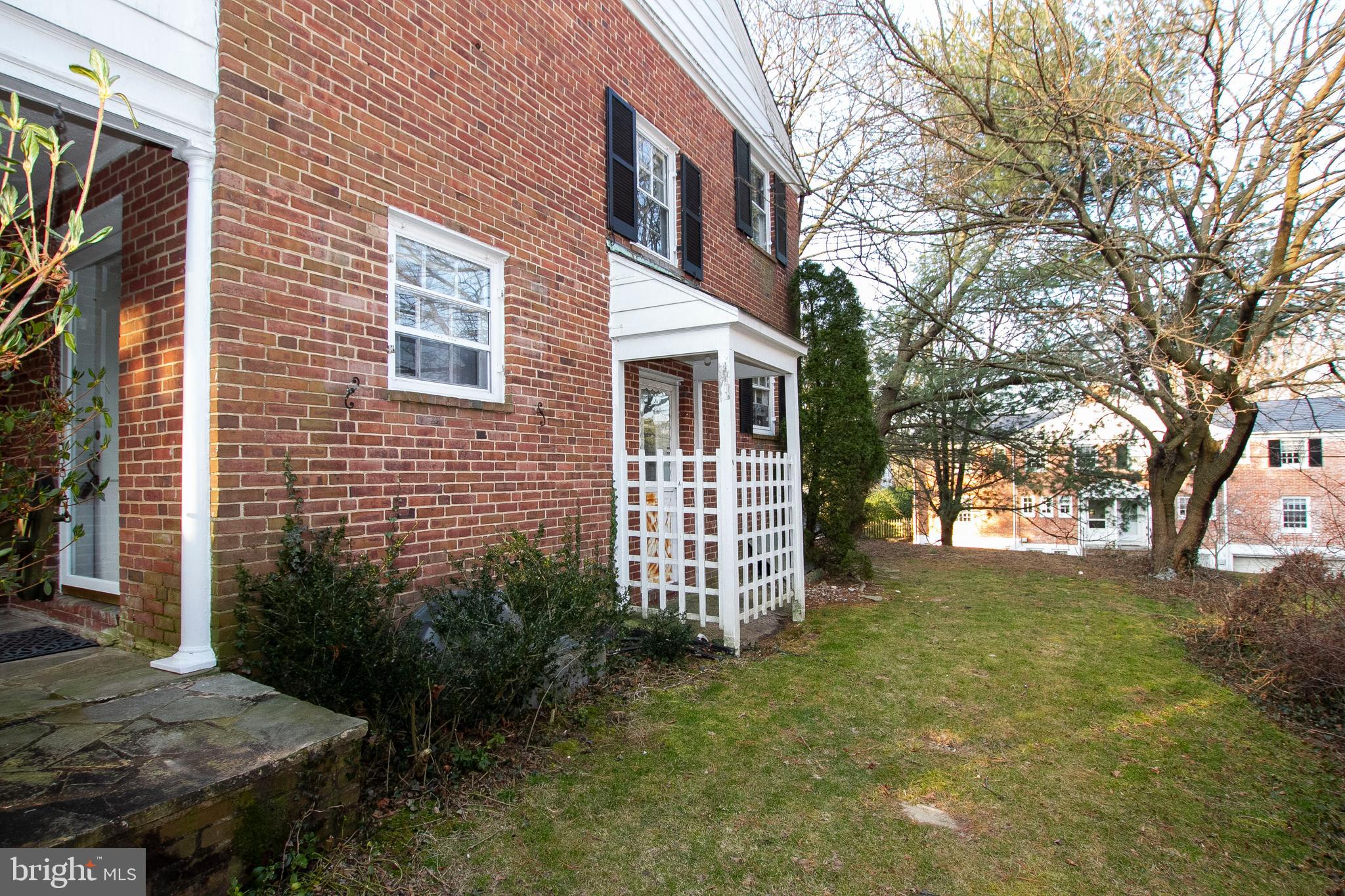 GREATER HOMELAND HISTORIC DISTRICT - Residential