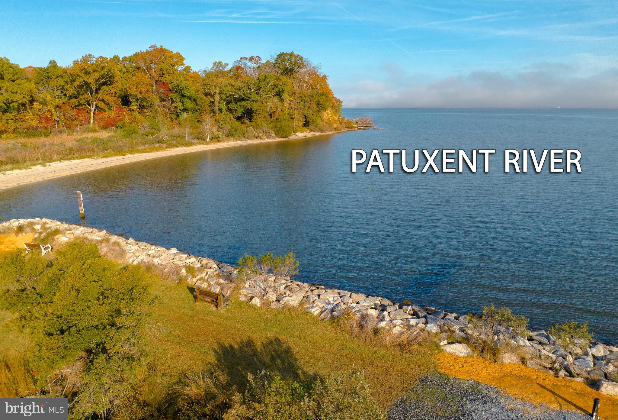 HOLLYWOOD SHORES - Residential