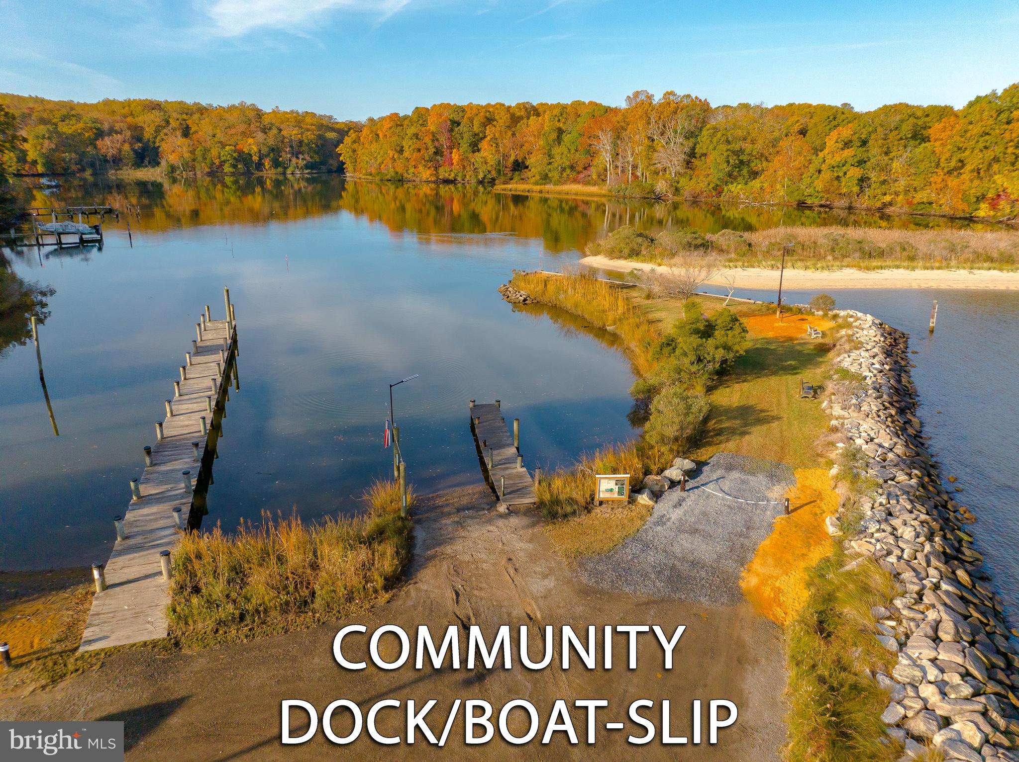 HOLLYWOOD SHORES - Residential