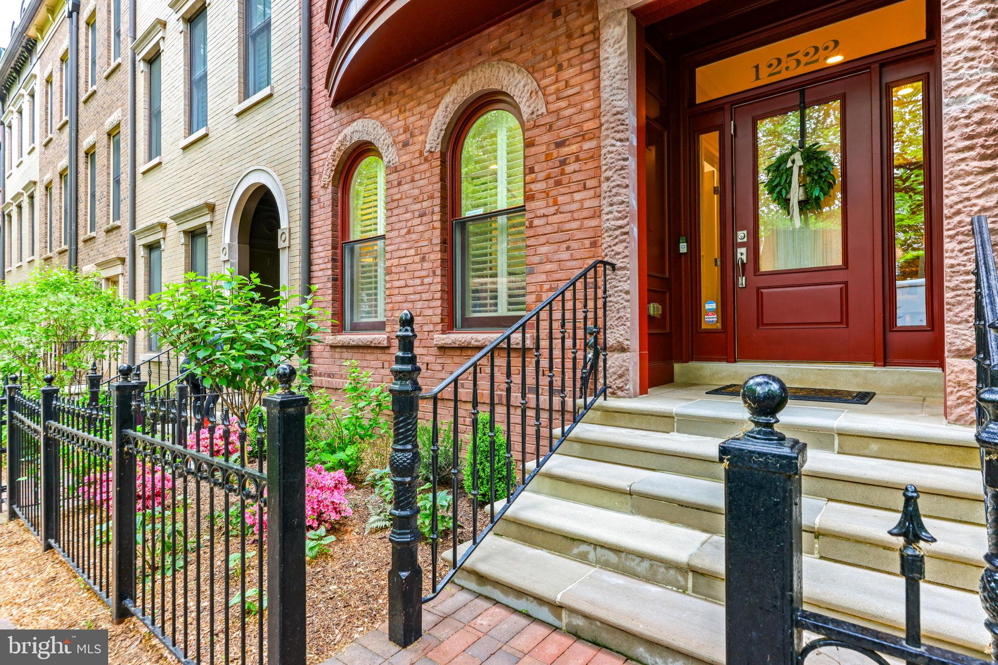 PARK POTOMAC - Residential