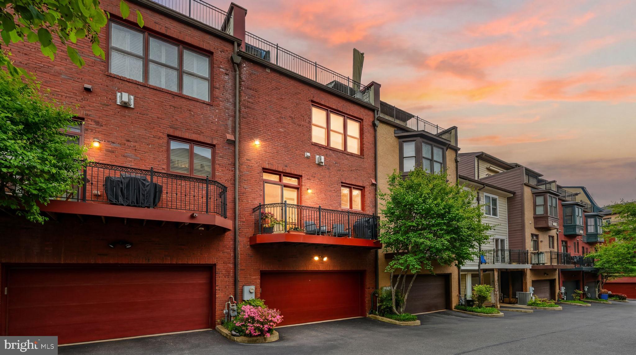 PARK POTOMAC - Residential