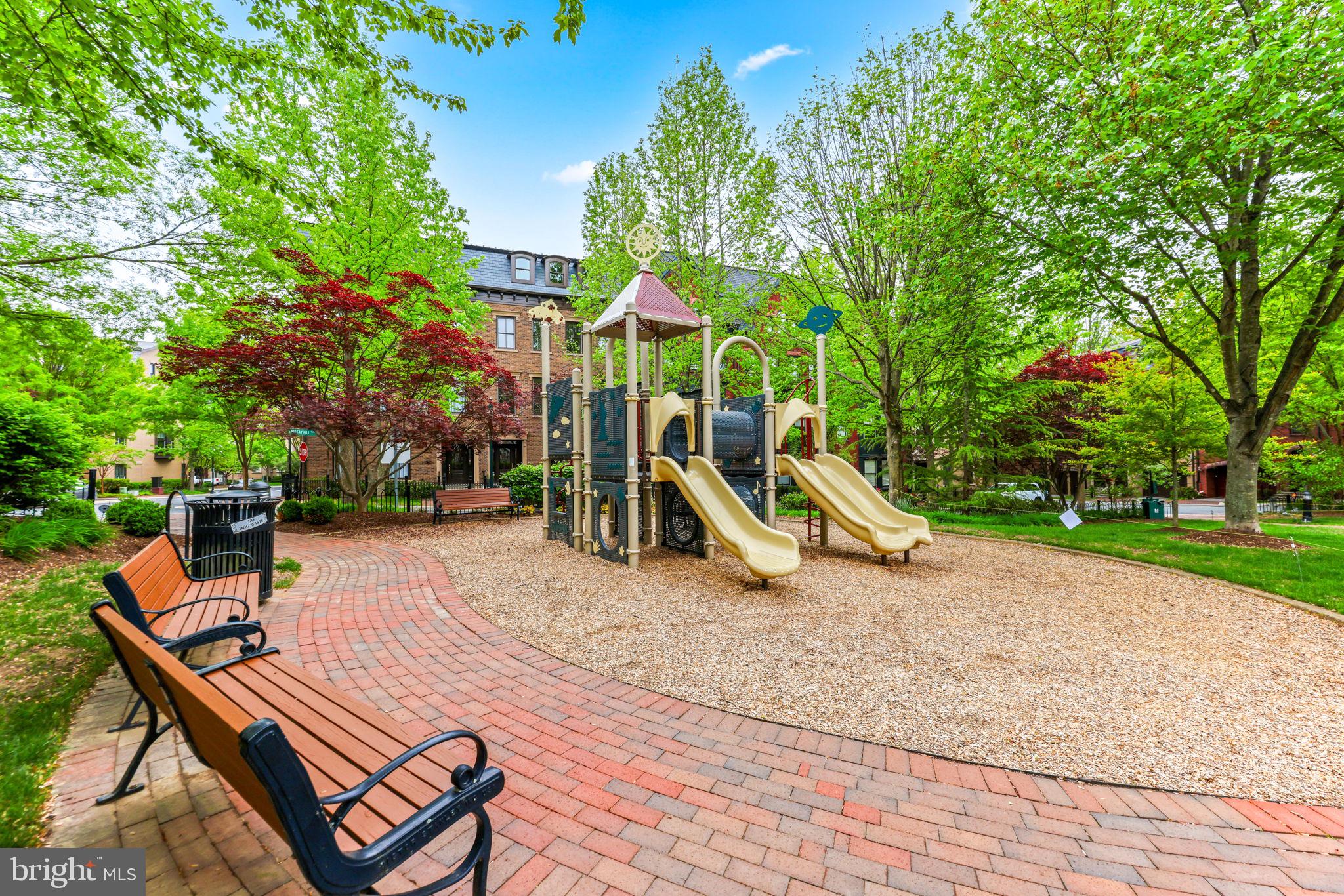 PARK POTOMAC - Residential