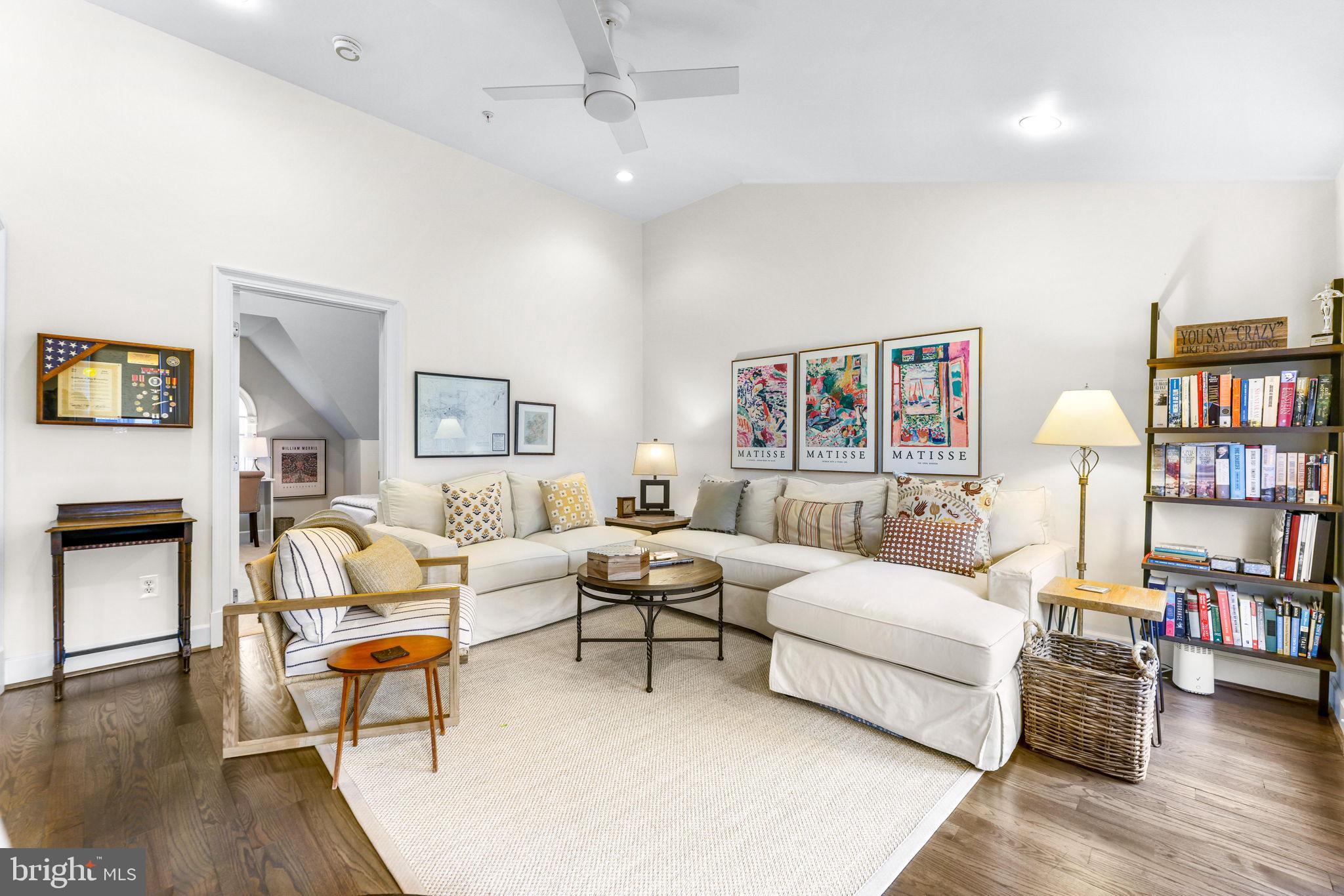PARK POTOMAC - Residential