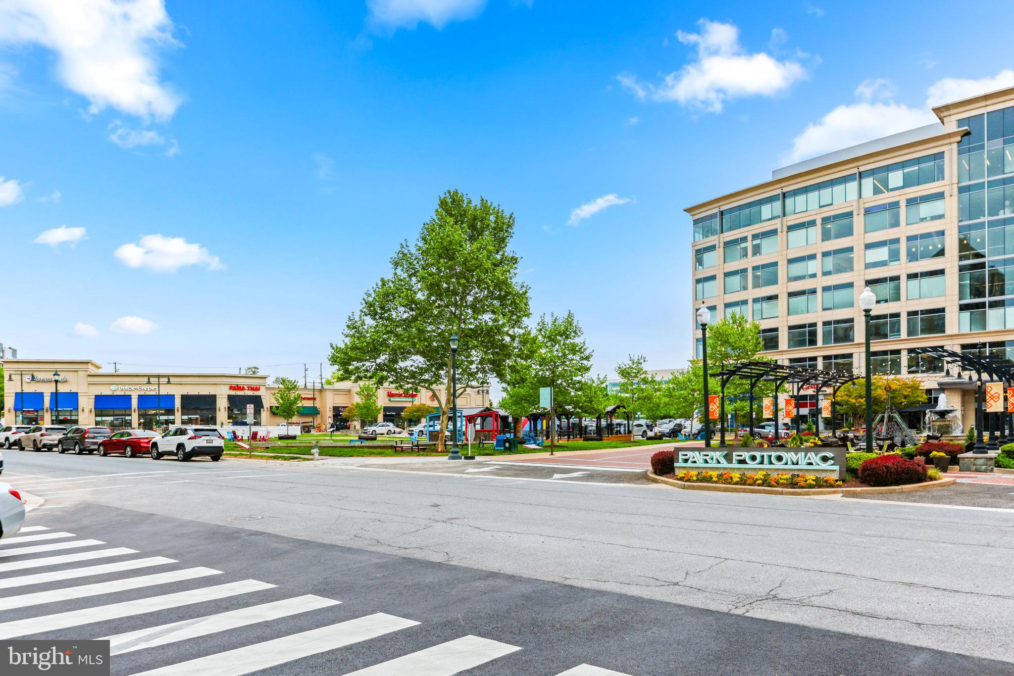 PARK POTOMAC - Residential