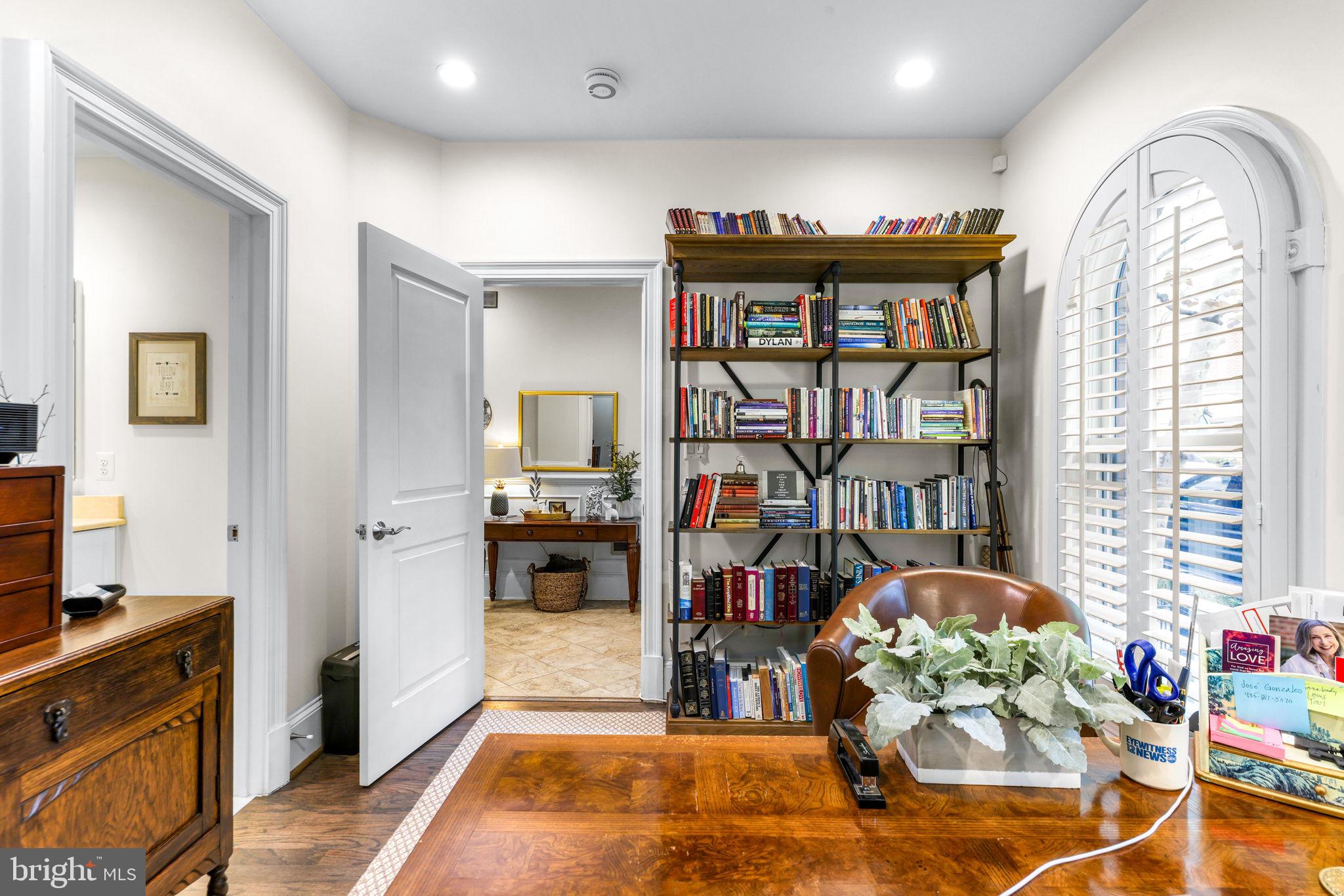 PARK POTOMAC - Residential