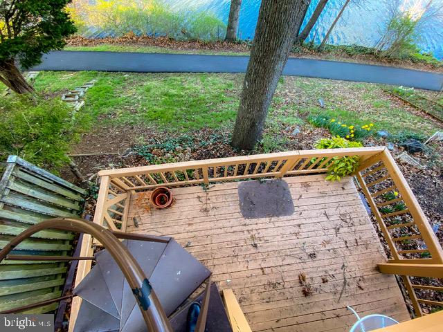 CHURCHILL TOWN - Residential Lease