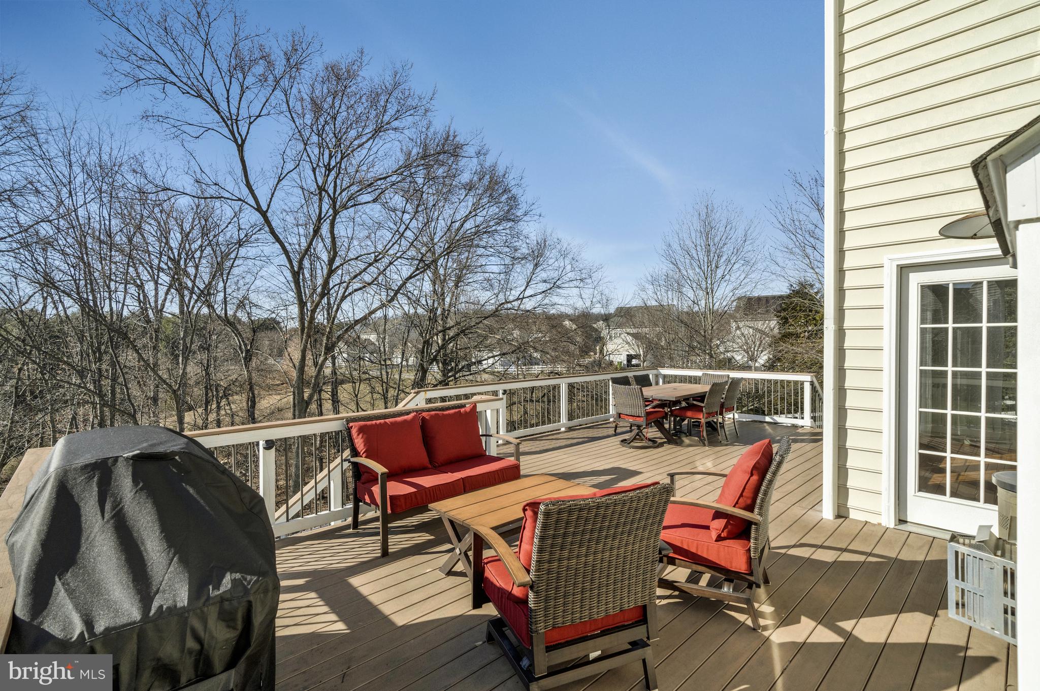 RED CEDAR - Residential