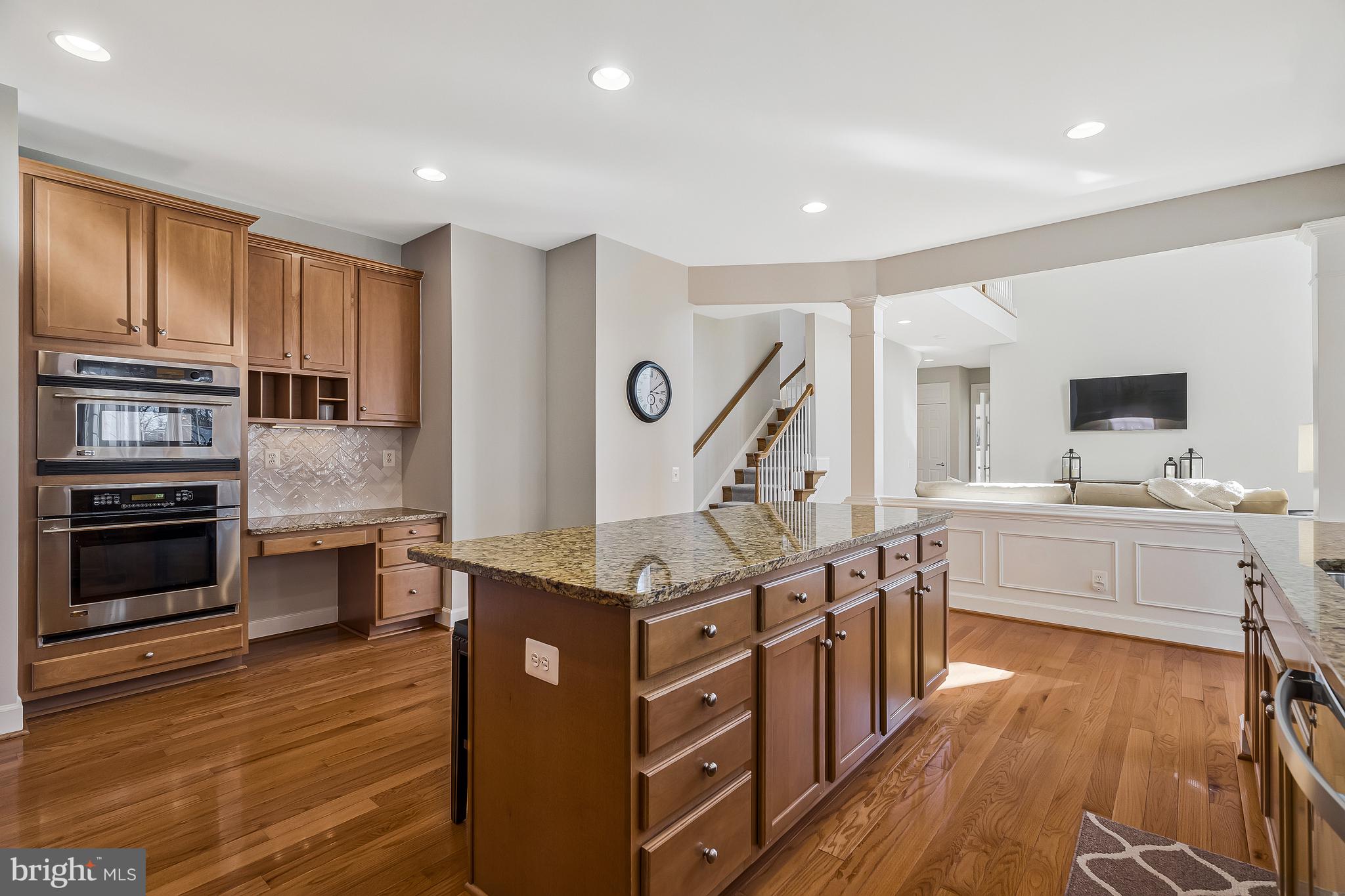 RED CEDAR - Residential