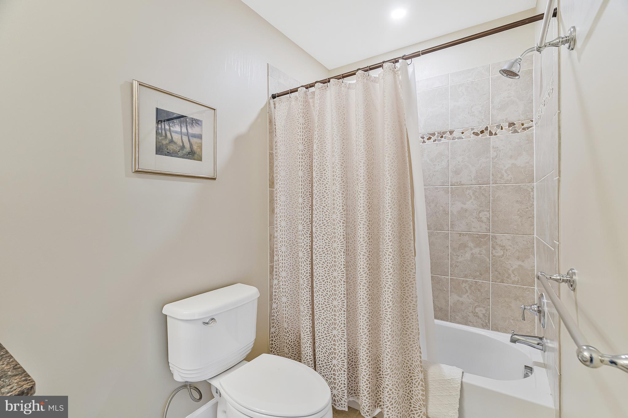 RED CEDAR - Residential