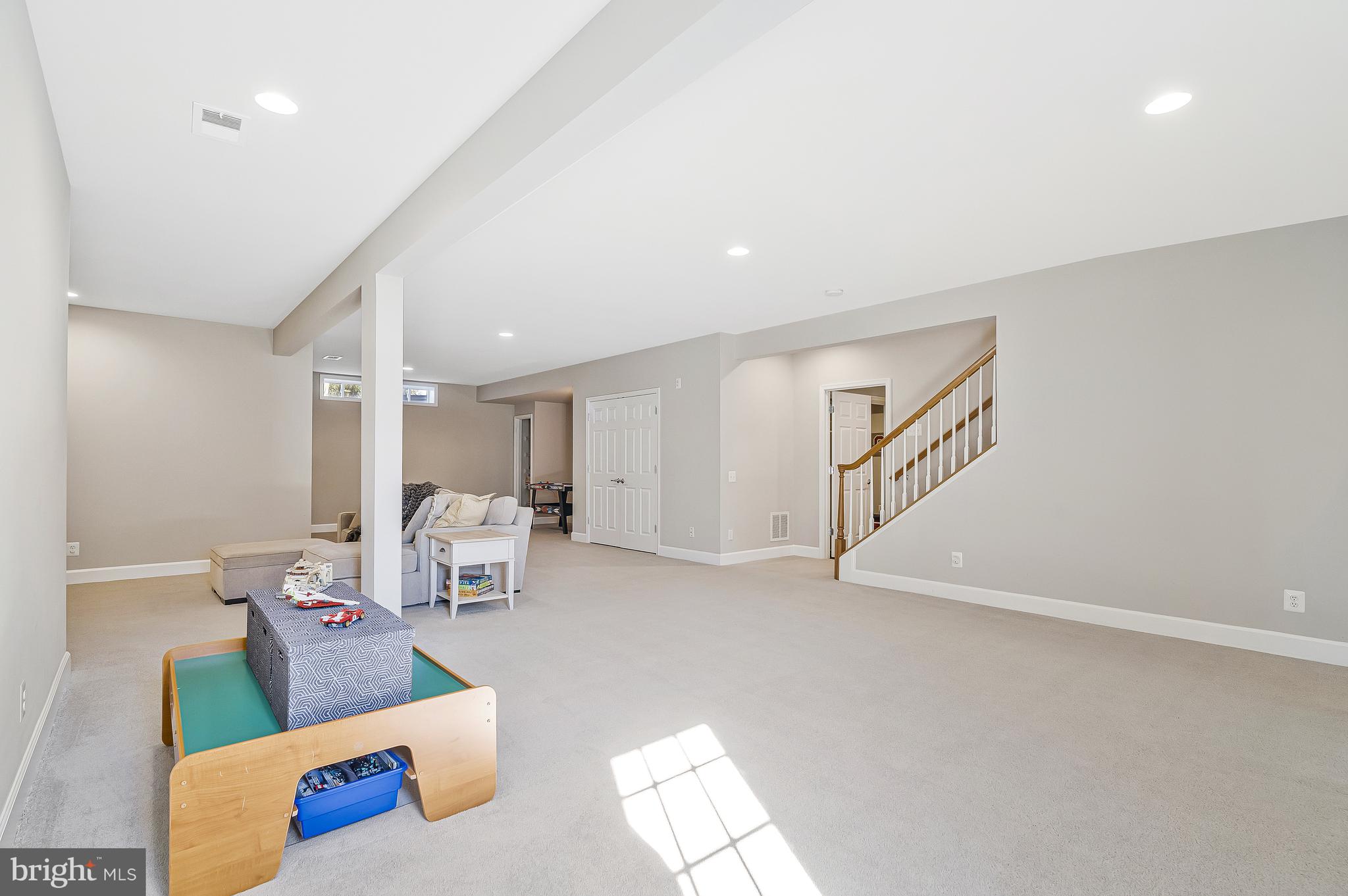 RED CEDAR - Residential