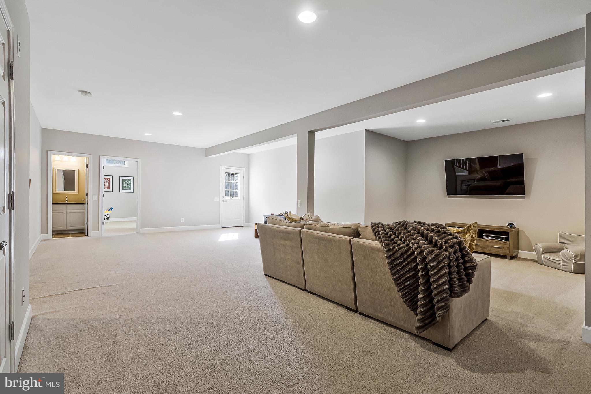 RED CEDAR - Residential