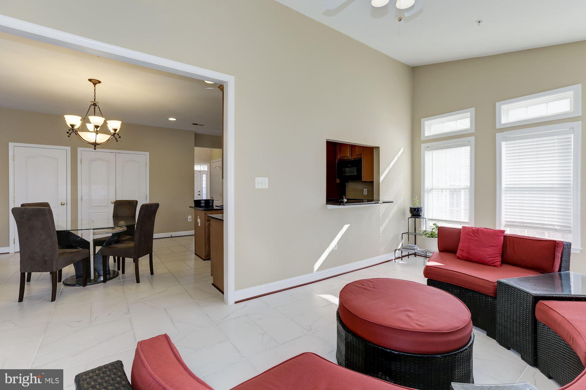 WILSHIRE-PLAT FIVE> - Residential