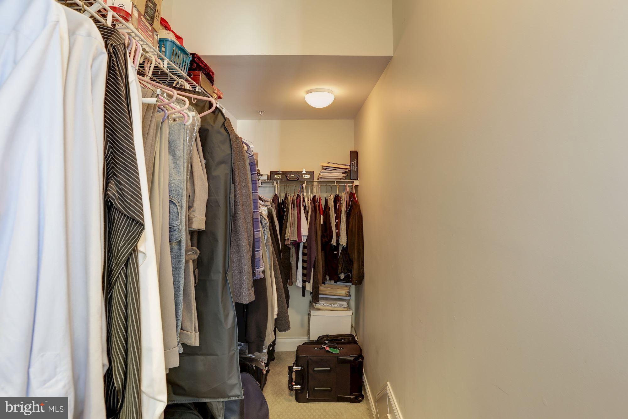 WILSHIRE-PLAT FIVE> - Residential