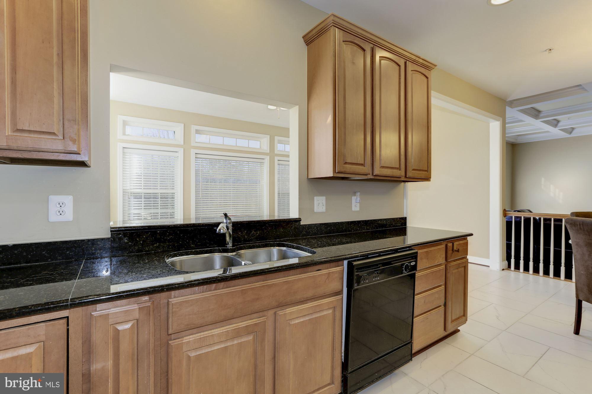 WILSHIRE-PLAT FIVE> - Residential