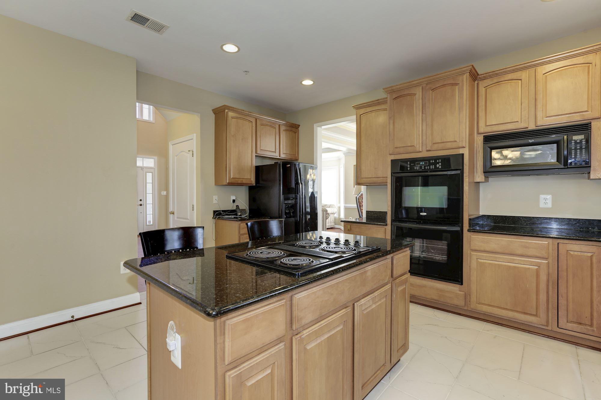 WILSHIRE-PLAT FIVE> - Residential