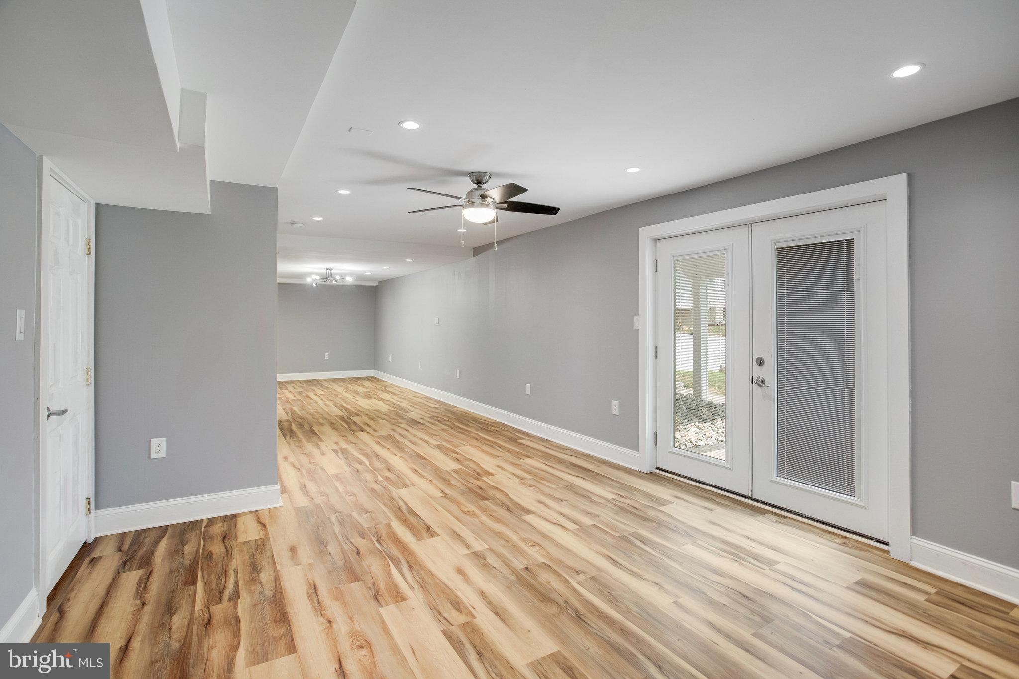 PARK RIDGE - Residential Lease