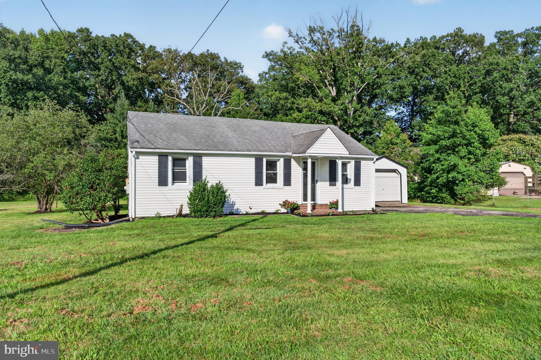 927 OLD HARMONY ROAD