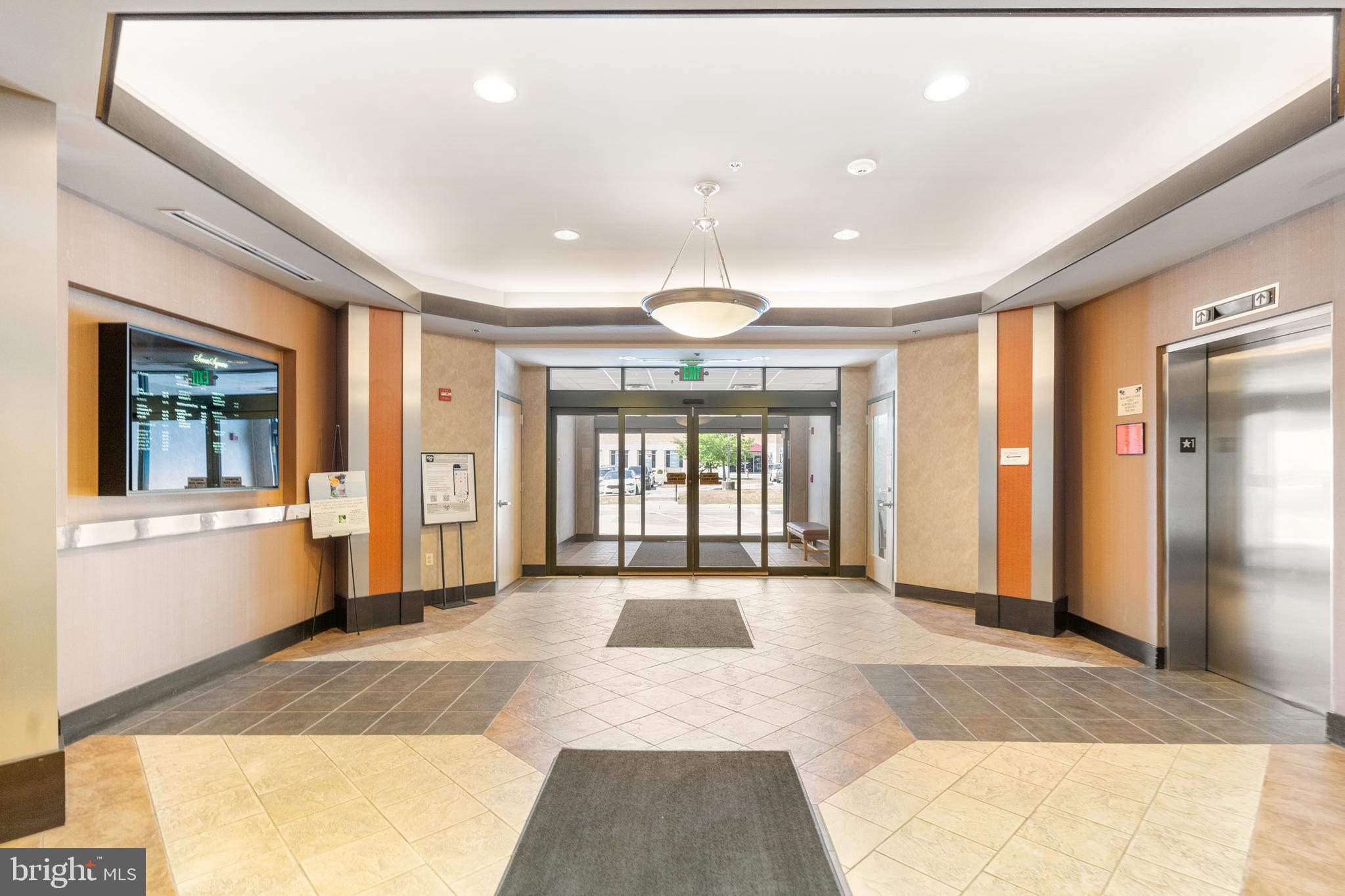 9114 PHILADELPHIA 100