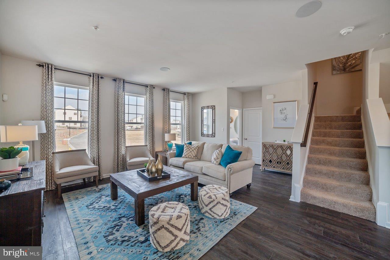 WOODMORE OVERLOOK - Residential