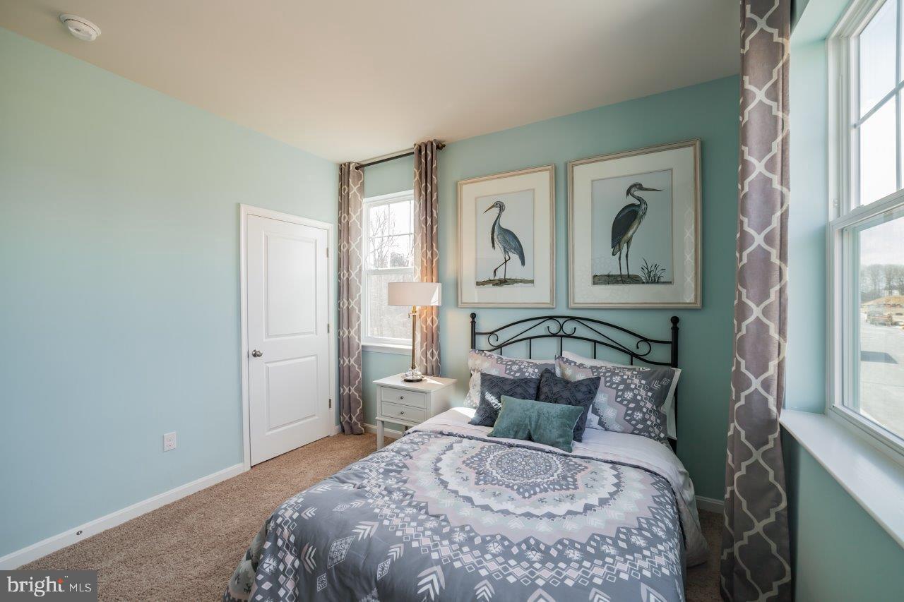 WOODMORE OVERLOOK - Residential