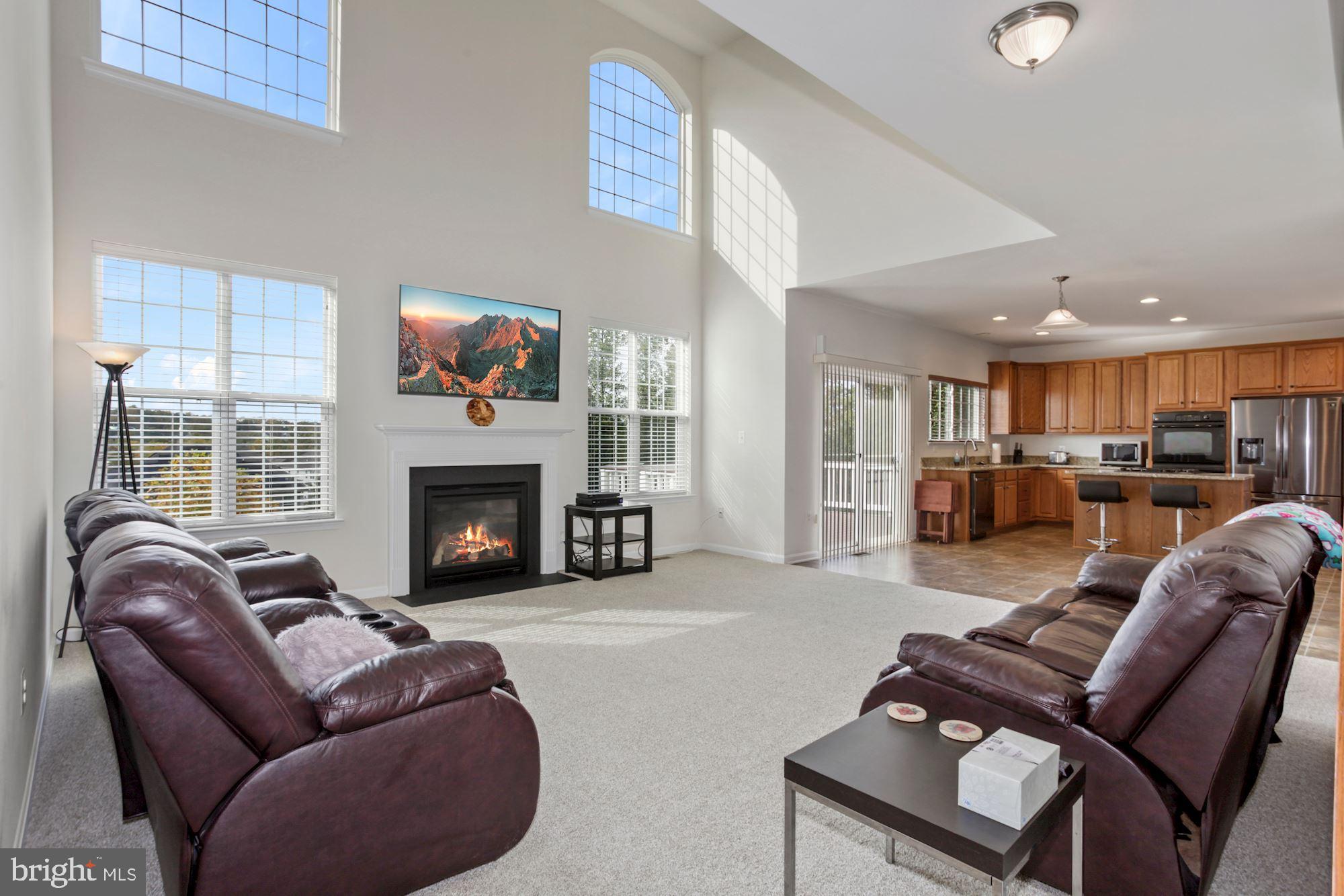 EAGLES POINTE - Residential