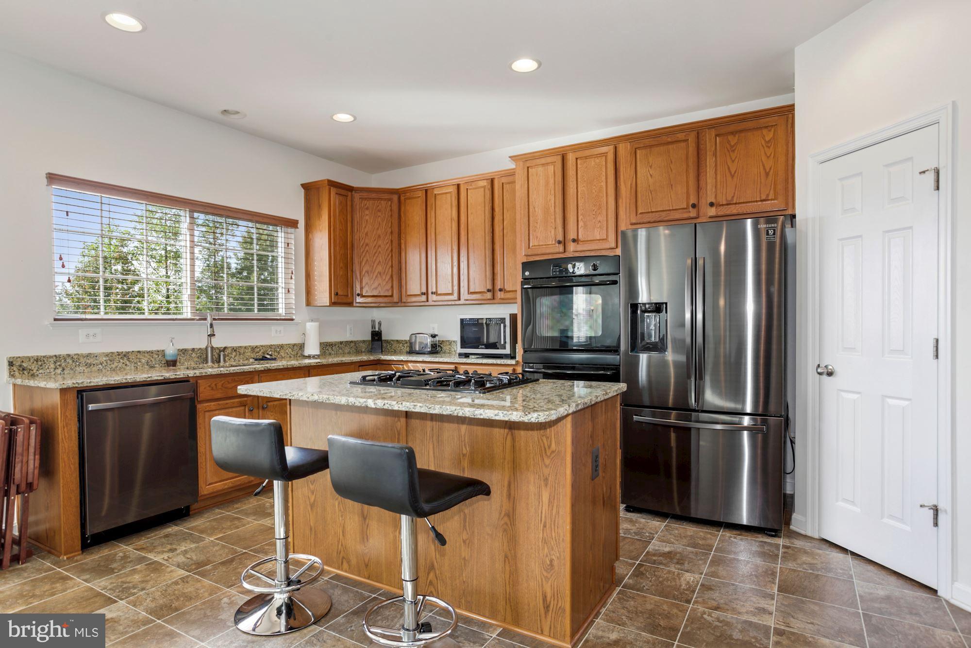 EAGLES POINTE - Residential