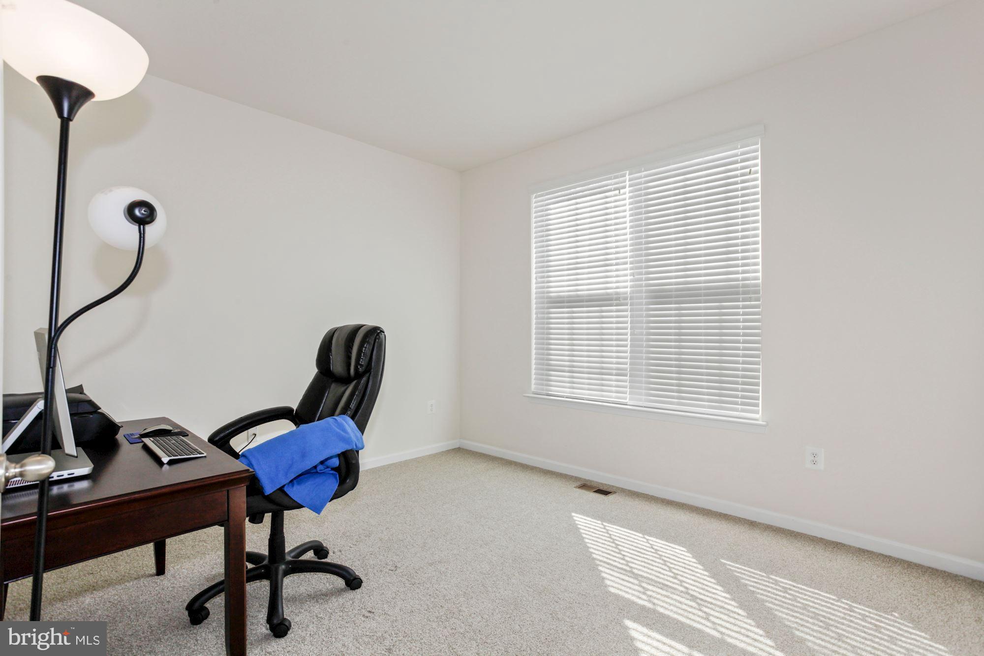 EAGLES POINTE - Residential