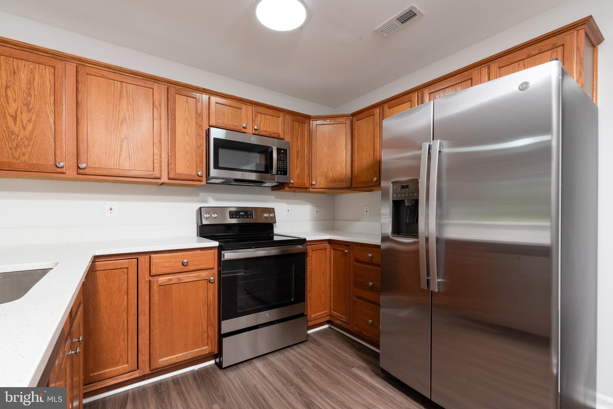 HOLLY OAKS - Residential