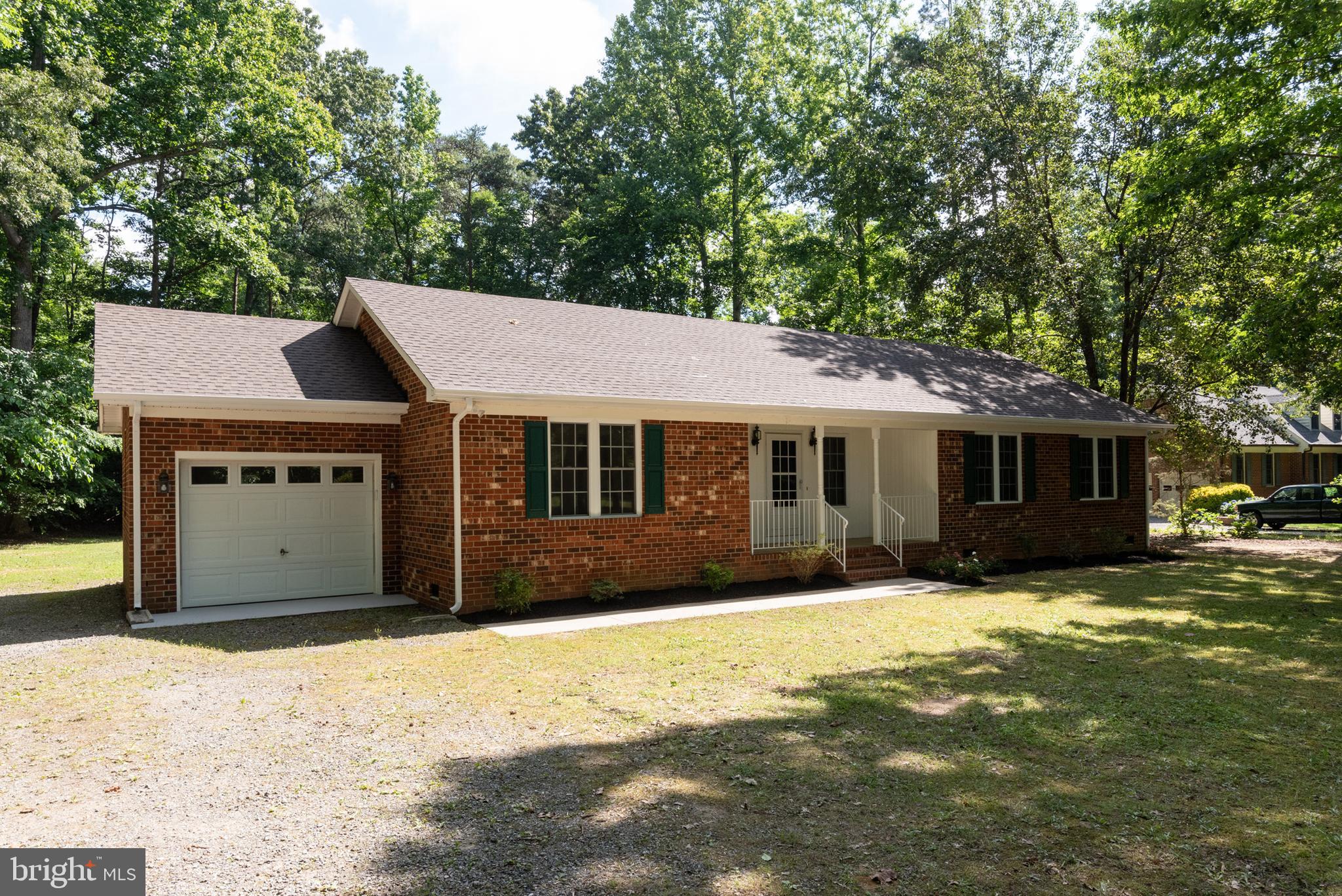 HOLLY OAKS - Residential