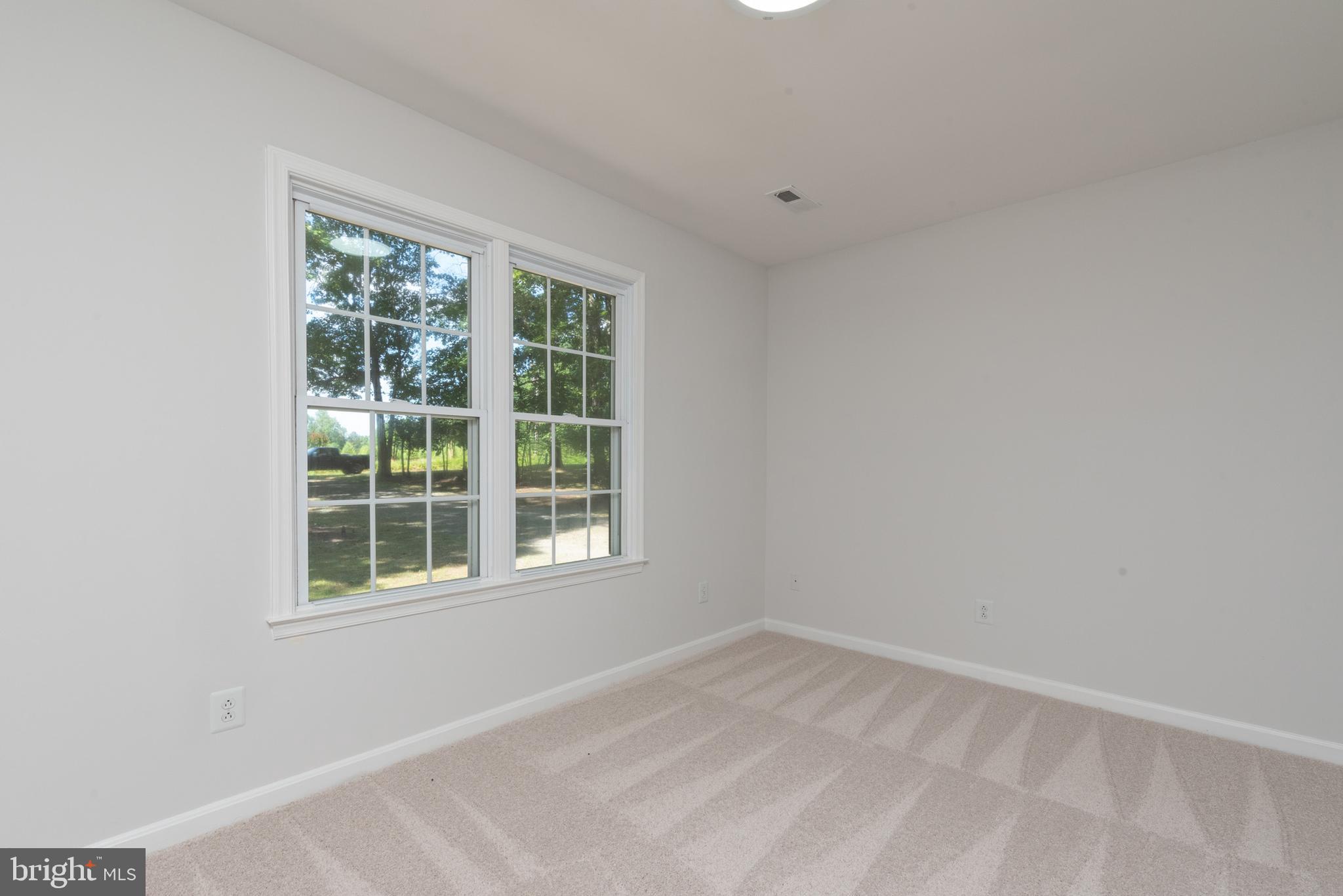 HOLLY OAKS - Residential