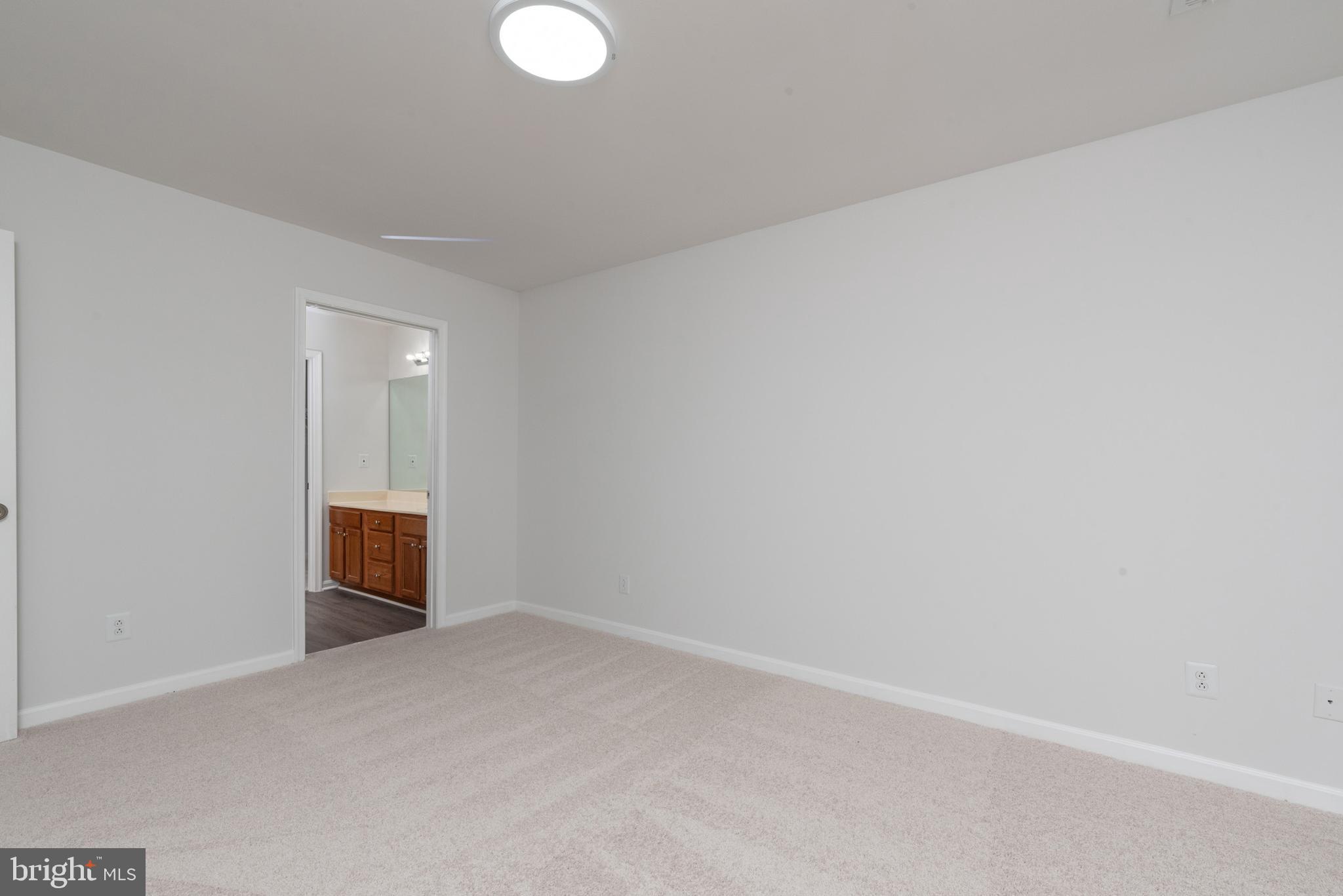 HOLLY OAKS - Residential