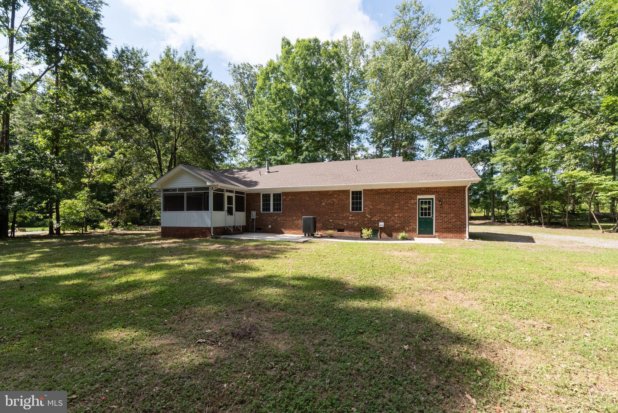 HOLLY OAKS - Residential