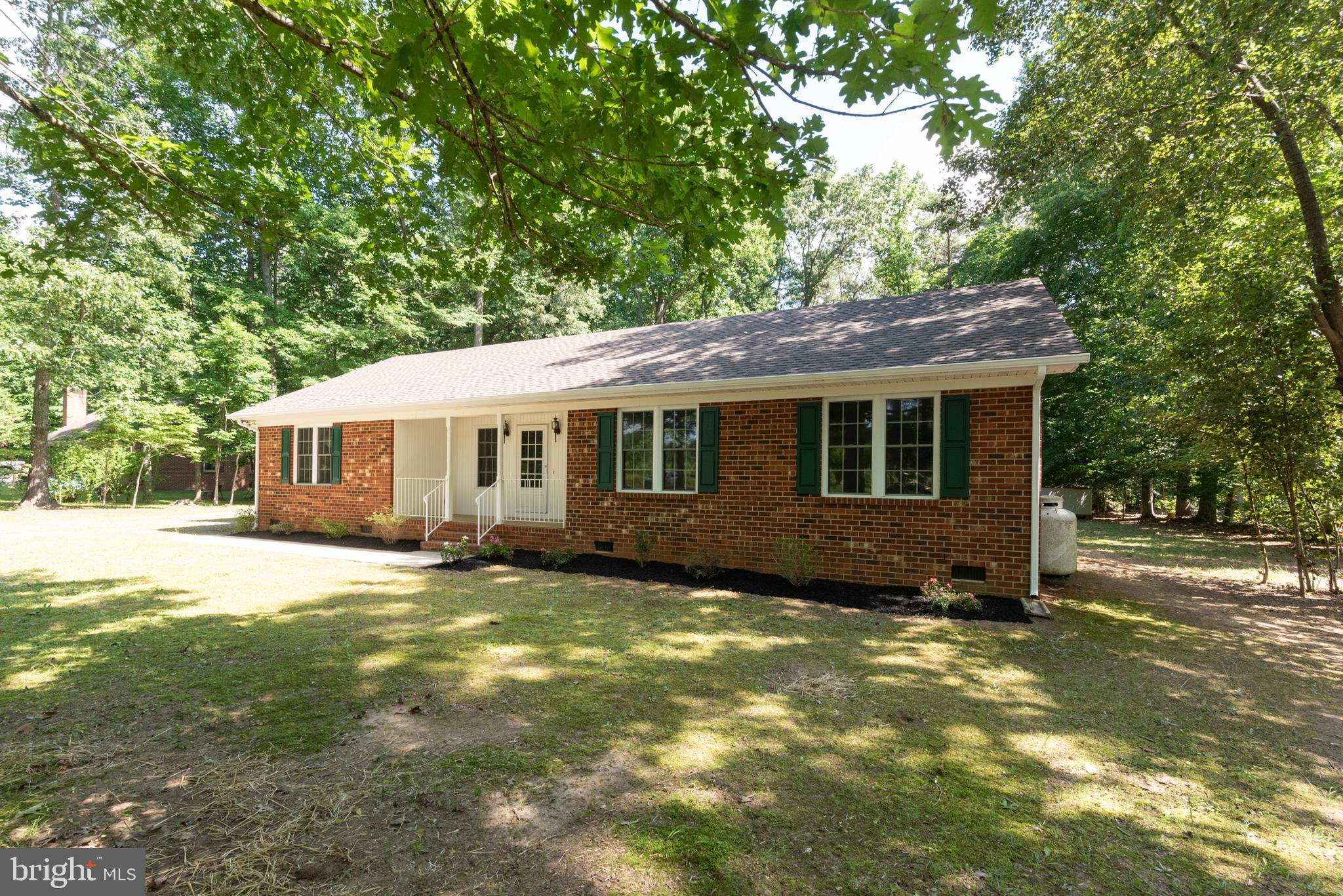 HOLLY OAKS - Residential