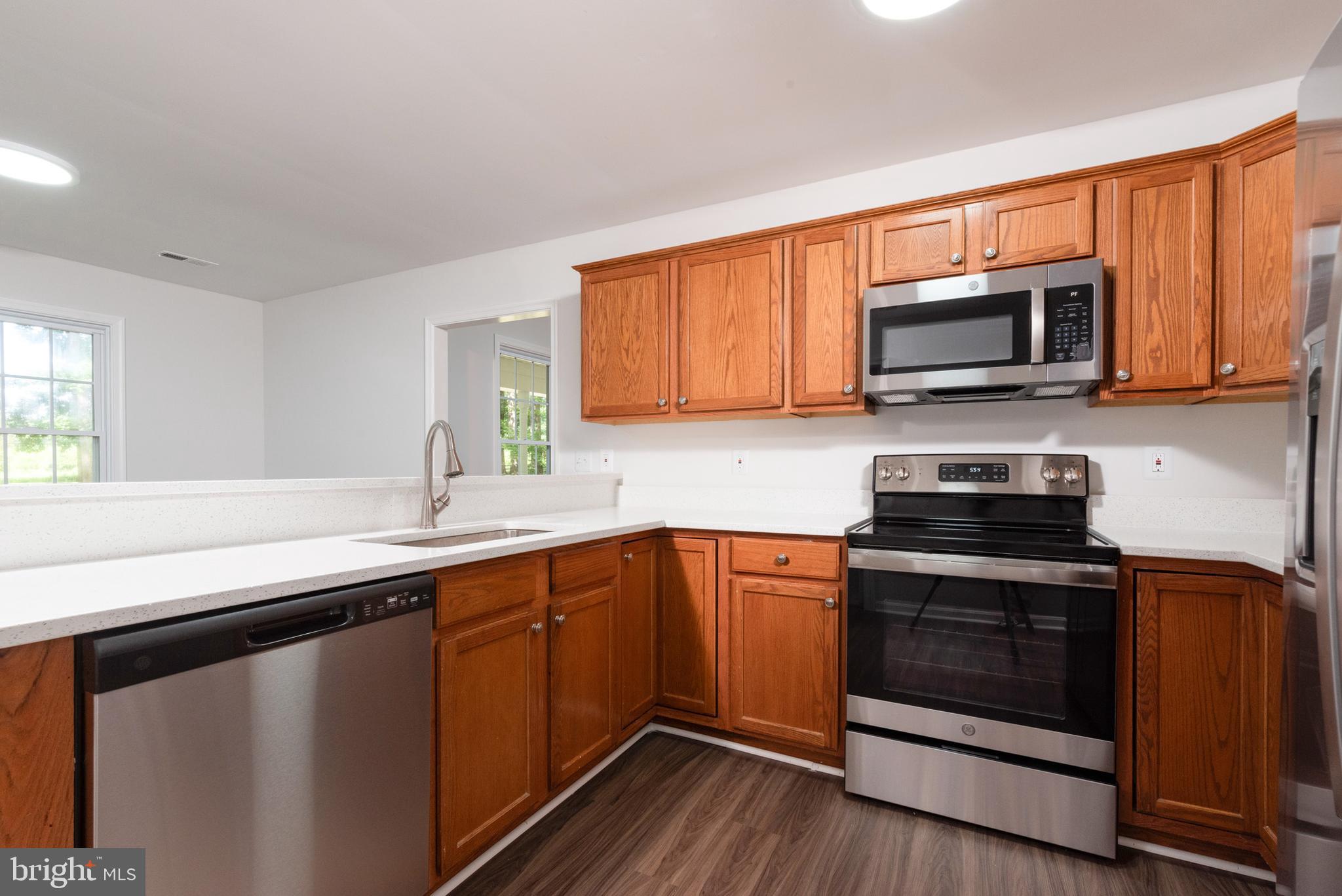 HOLLY OAKS - Residential