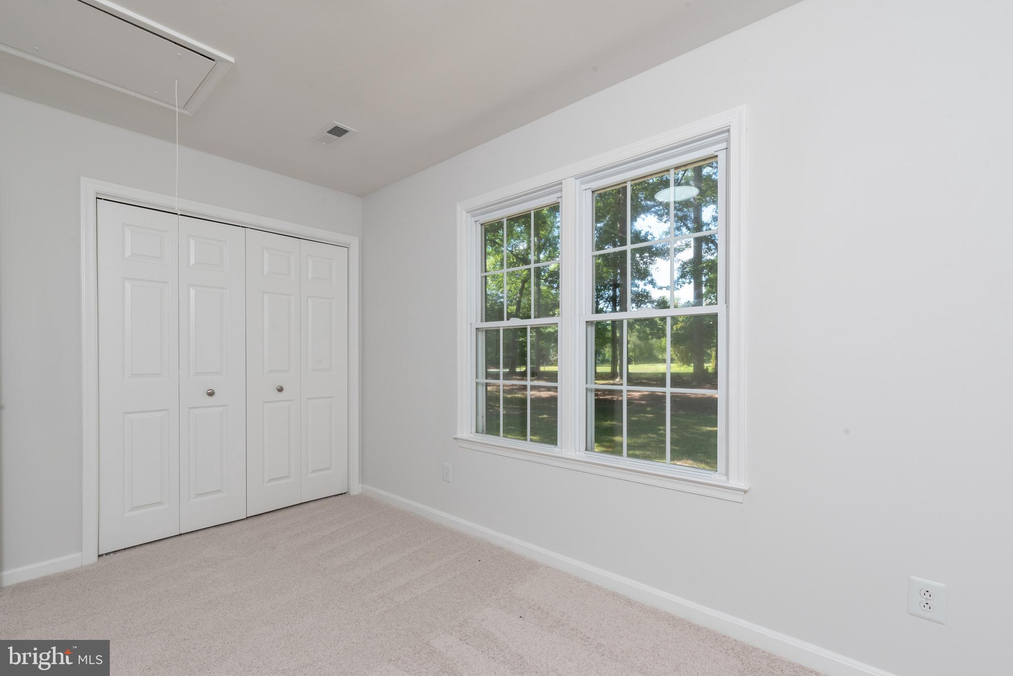 HOLLY OAKS - Residential