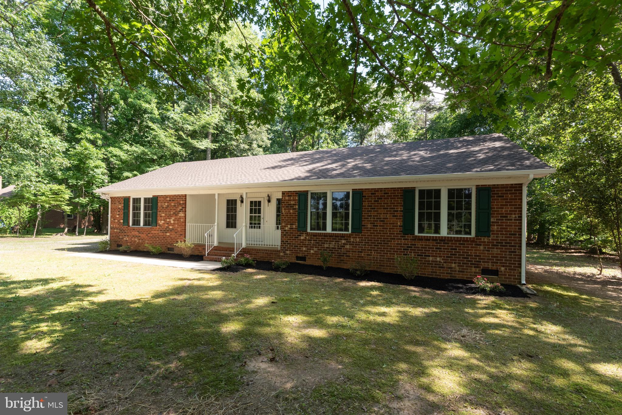 HOLLY OAKS - Residential