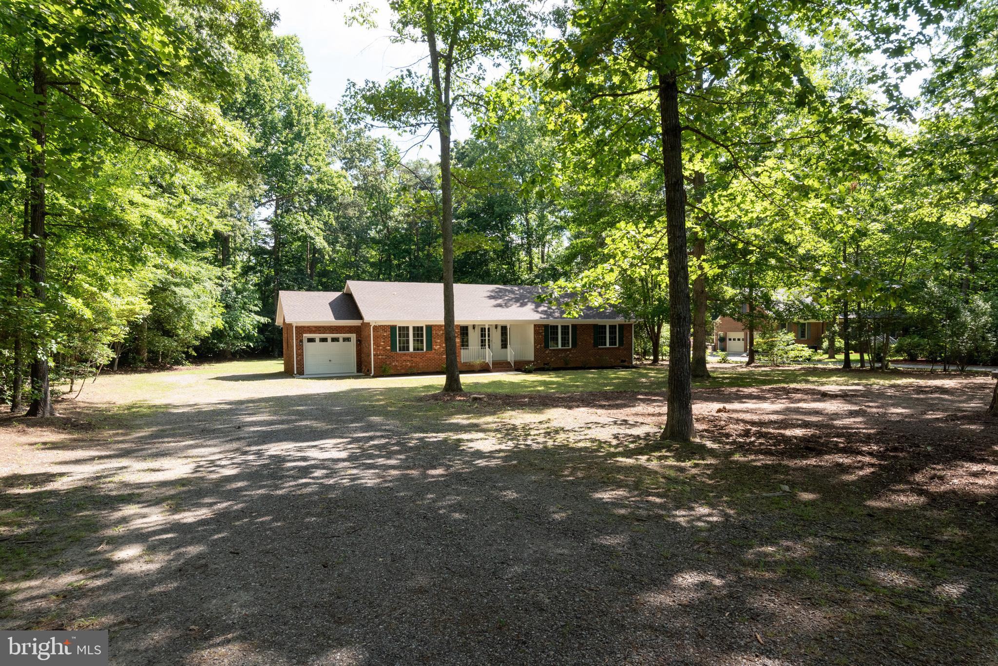 HOLLY OAKS - Residential