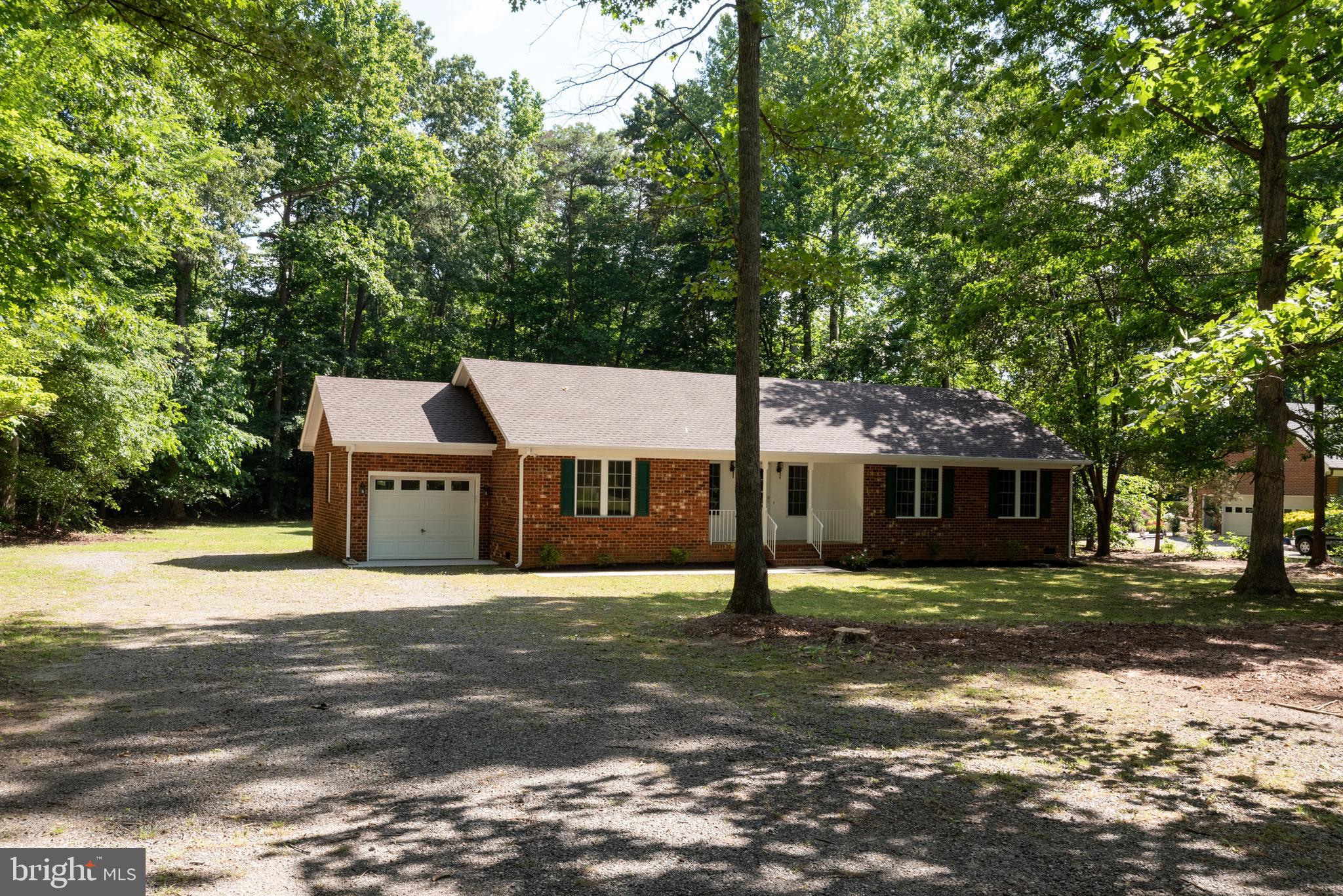 HOLLY OAKS - Residential