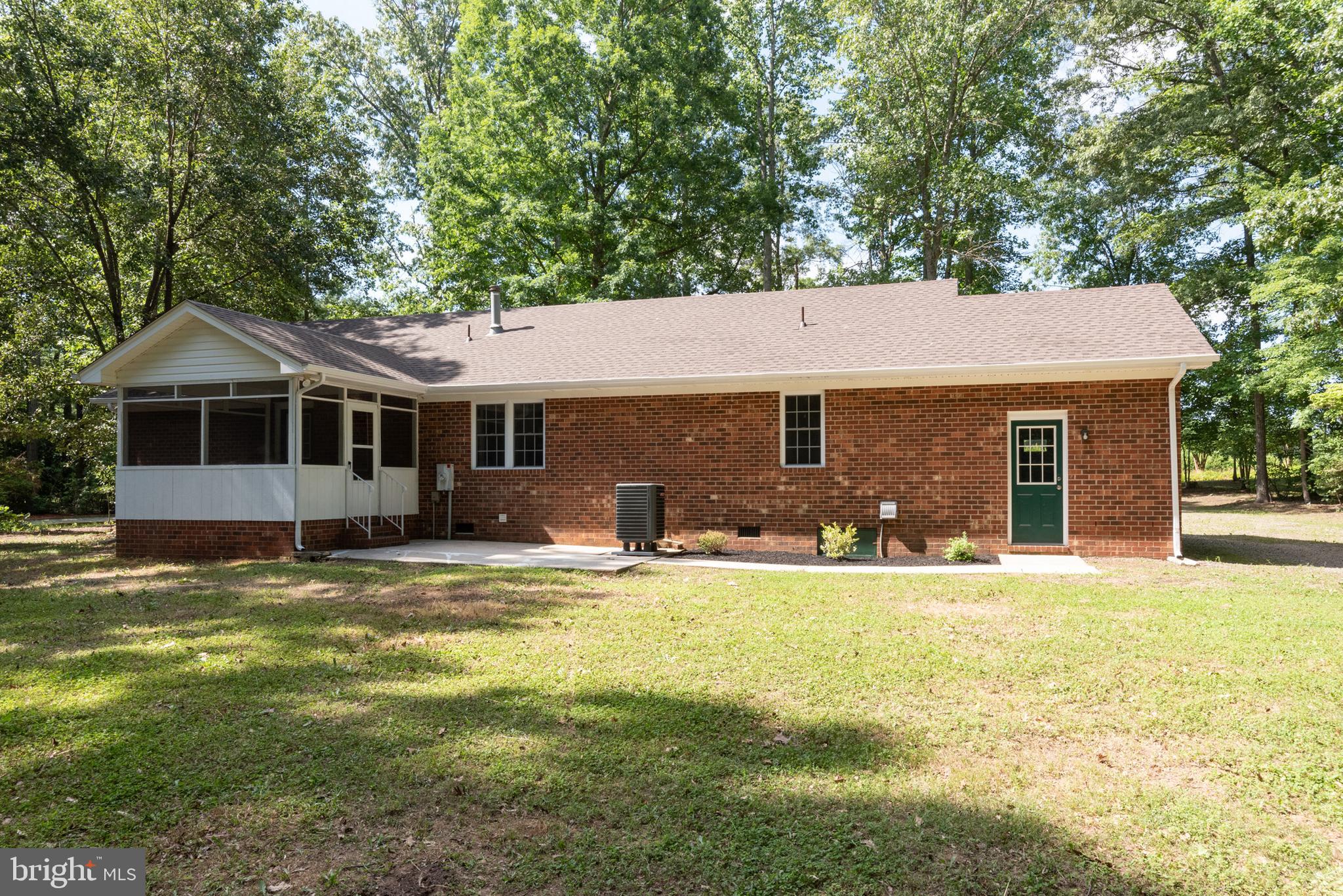 HOLLY OAKS - Residential