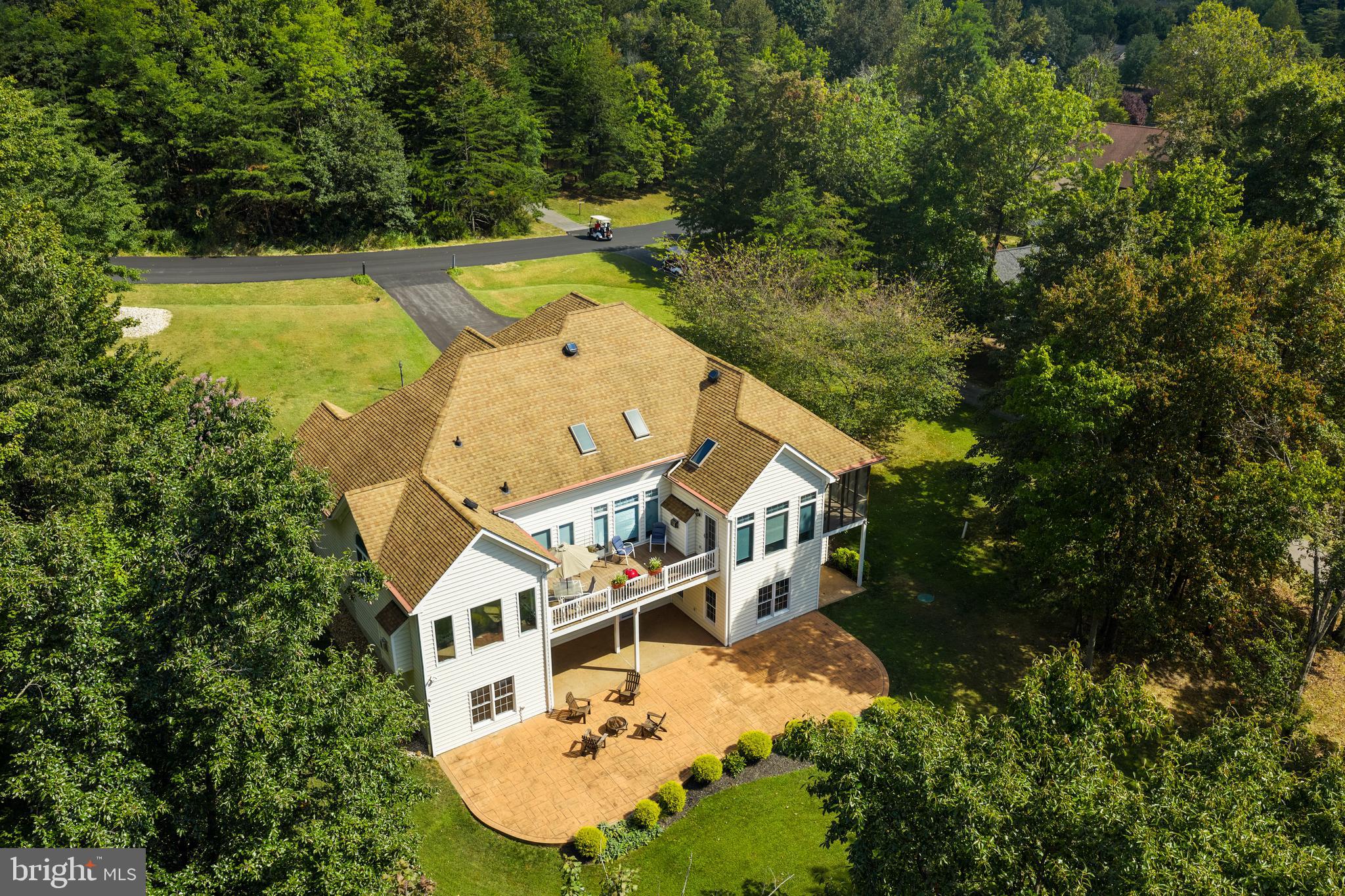 THE WOODS - Residential