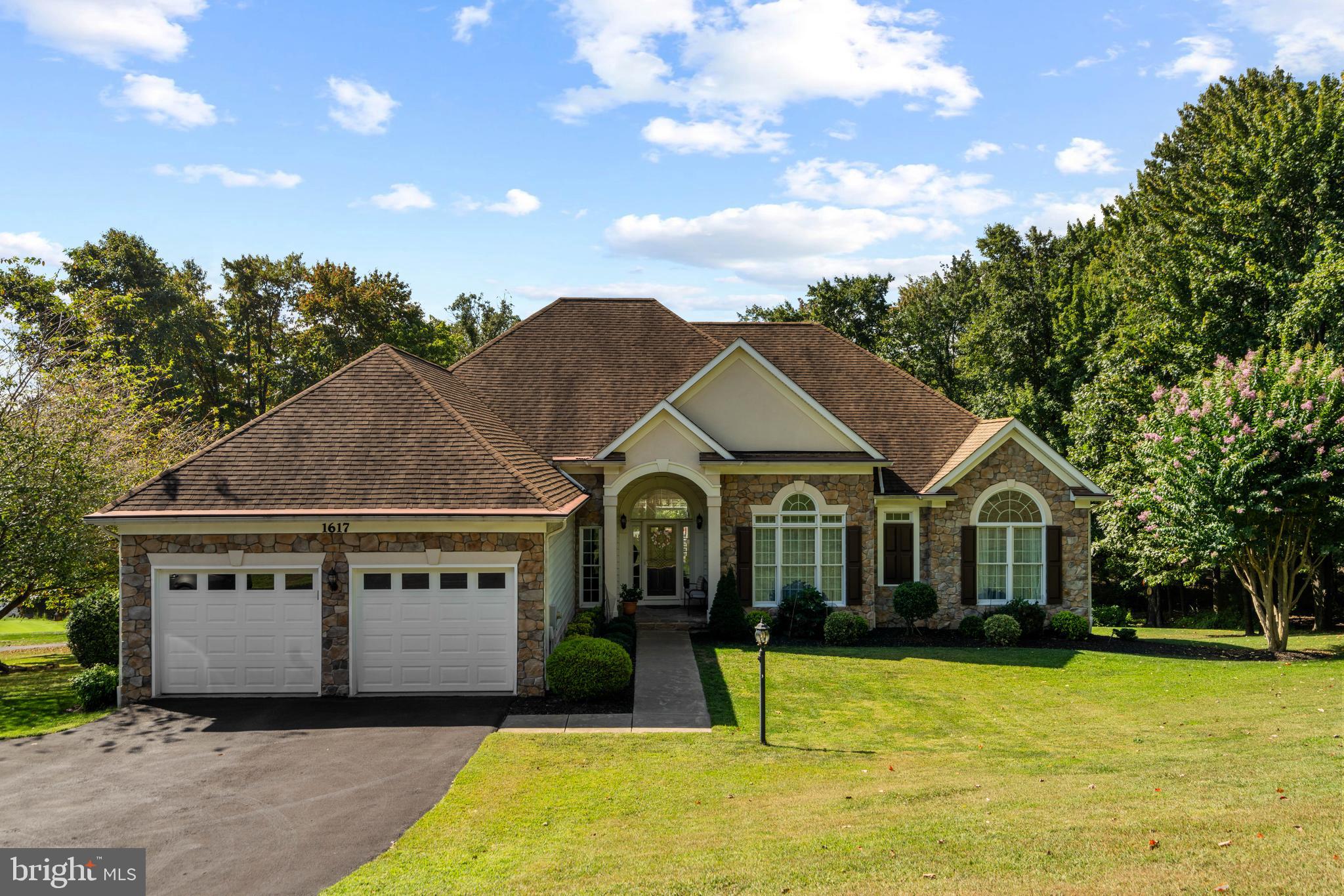 THE WOODS - Residential